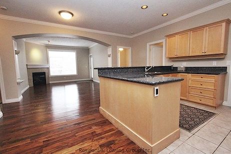 Calgary 2 bedrooms Condo for rent. Property photo: 330604-3