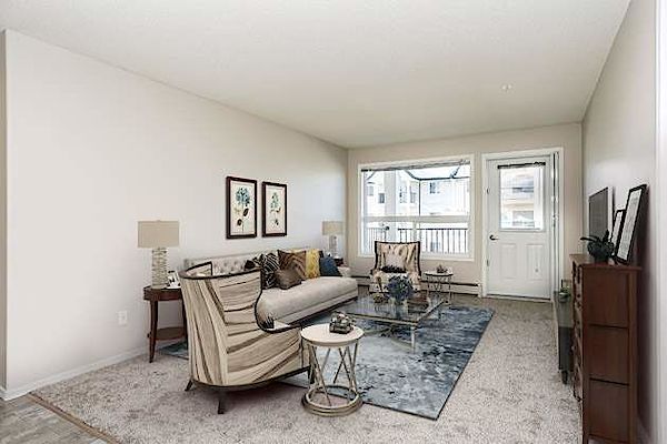 Edmonton 2 bedrooms Apartment for rent. Property photo: 330962-2