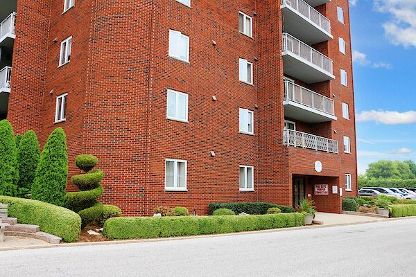 Leamington 1 bedroom Apartment for rent. Property photo: 331070-2