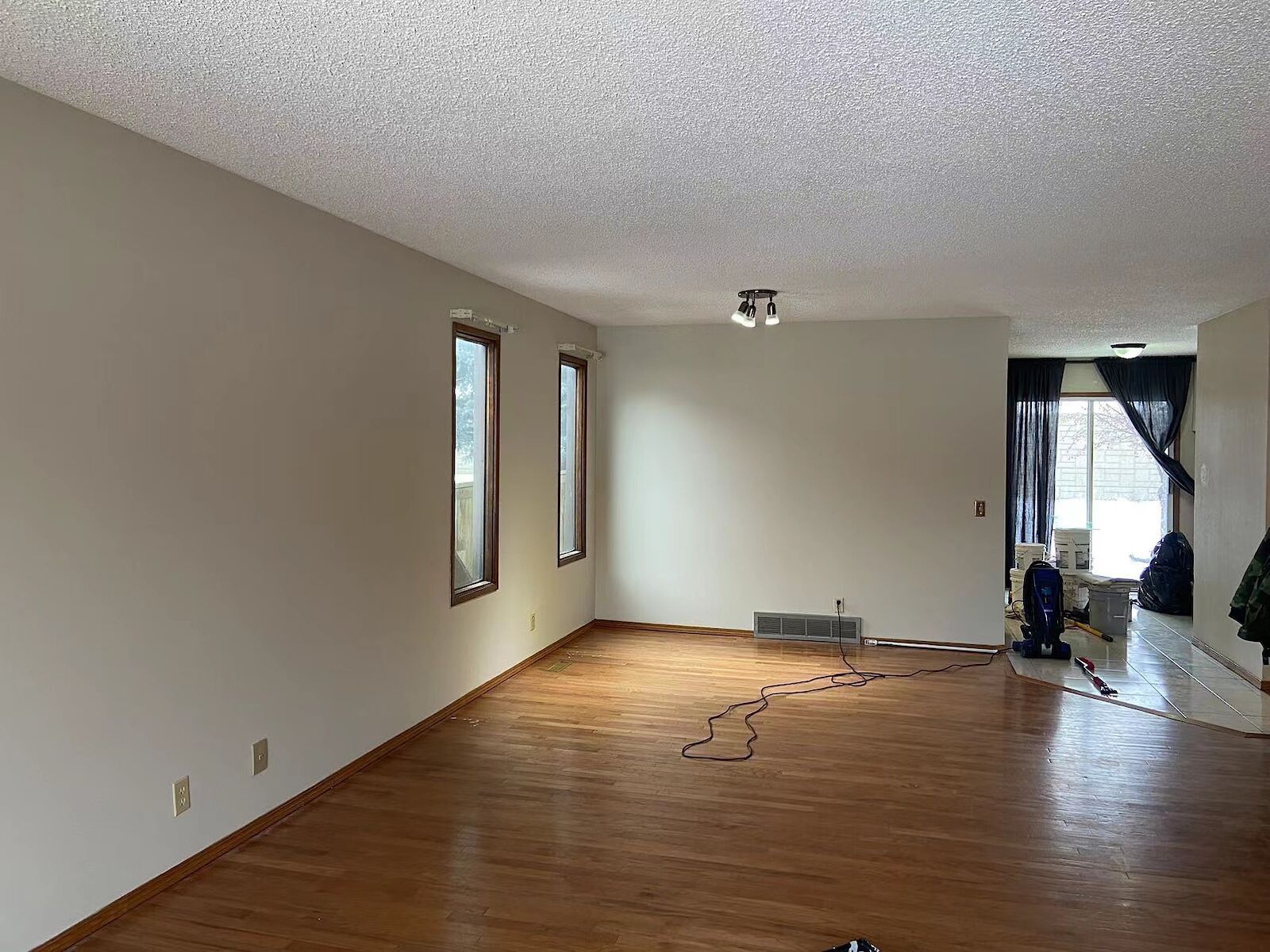 Calgary 3 bedrooms House for rent. Property photo: 333214-1