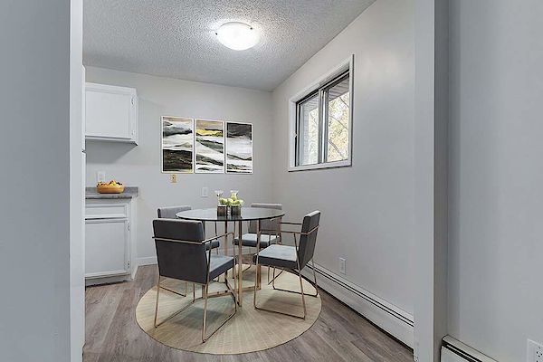 Saskatoon 1 bedrooms Apartment for rent. Property photo: 333605-2