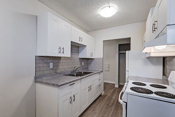 Yorkton bachelor bedrooms Apartment for rent. Property photo: 334122-3