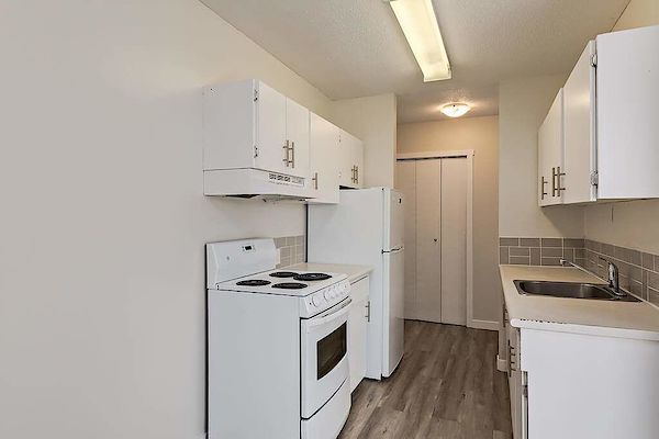 Swift Current 2 bedrooms Apartment for rent. Property photo: 334134-2