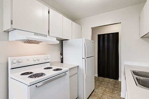 Lethbridge 2 bedrooms Apartment for rent. Property photo: 334233-2