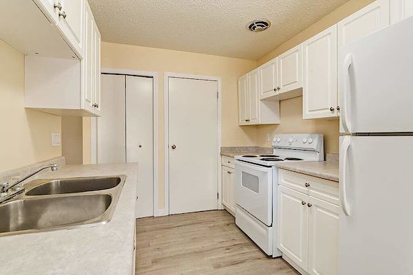 Wetaskiwin 2 bedrooms Apartment for rent. Property photo: 334236-2