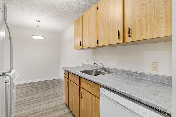 Yorkton 2 bedrooms Apartment for rent. Property photo: 334250-2