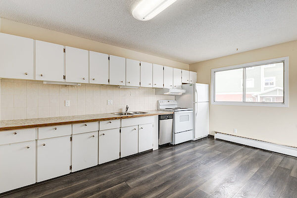 Camrose 1 bedroom Apartment for rent. Property photo: 334268-2