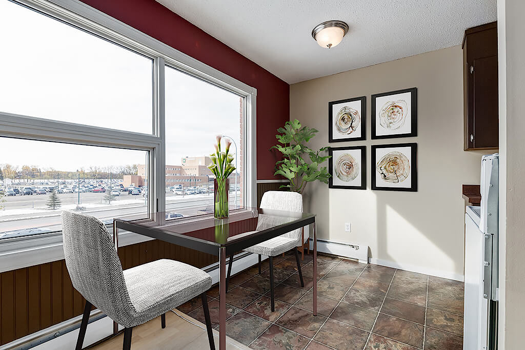 Yorkton bachelor bedrooms Apartment for rent. Property photo: 334276-1
