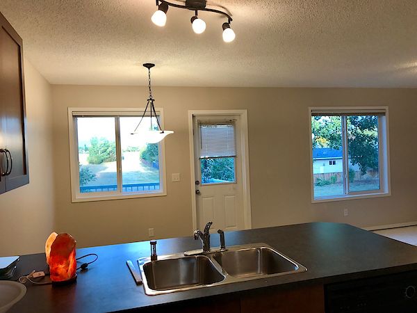 Airdrie 3 bedrooms Townhouse for rent. Property photo: 338467-3