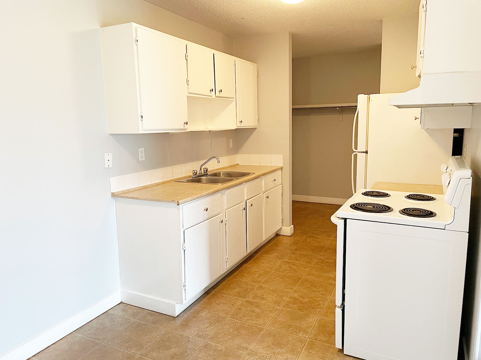 Fort McMurray 1 bedroom Apartment for rent. Property photo: 343858-1