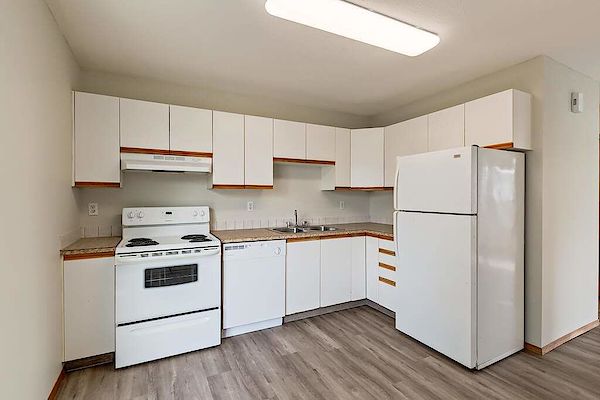 Red Deer 3 bedrooms Apartment for rent. Property photo: 344434-3