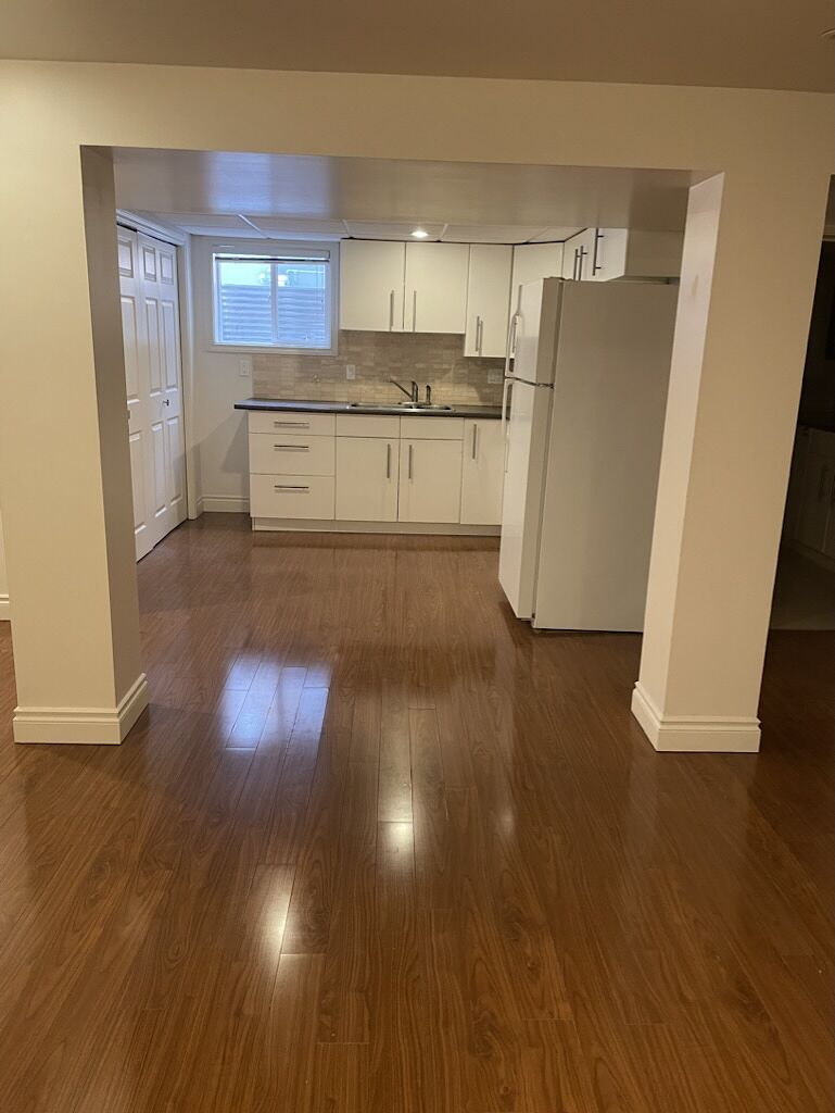 Edmonton 2 bedrooms Basement for rent. Property photo: 345898-1