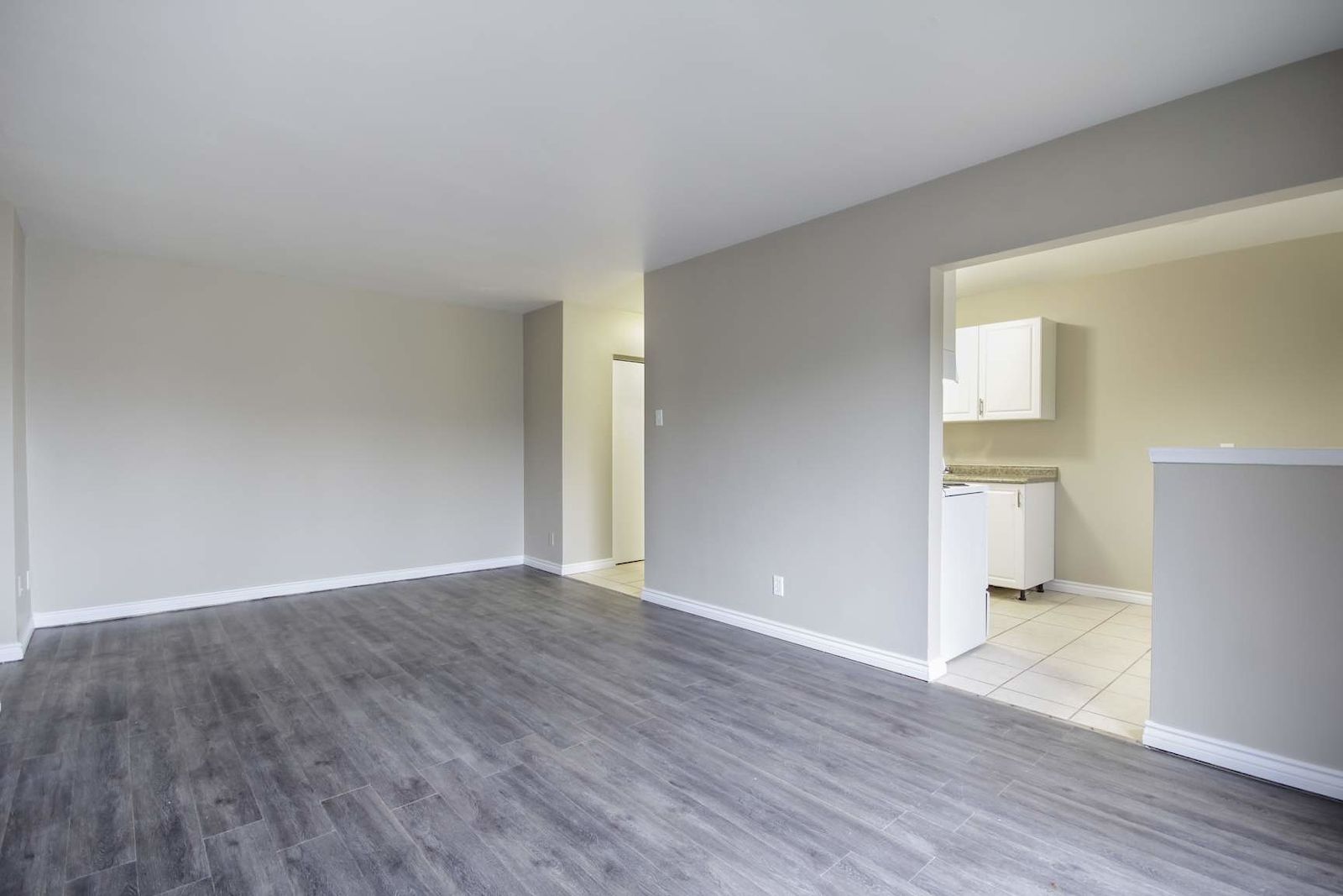 Kitchener Apartment For Rent Hugo Place Apartments Id