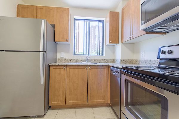 Gloucester bachelor bedrooms Apartment for rent. Property photo: 351293-3