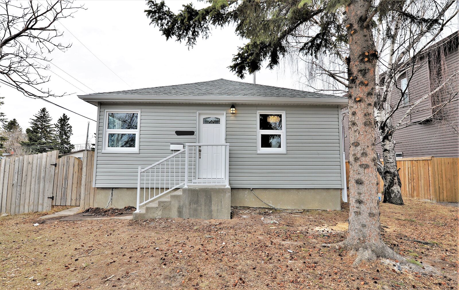 Calgary 3 bedrooms House for rent. Property photo: 354538-1