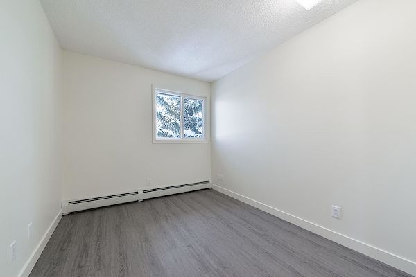 Edmonton 1 bedrooms Apartment for rent. Property photo: 357176-3