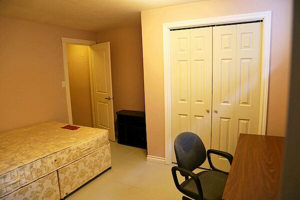 Calgary 1 bedroom Room For Rent for rent. Property photo: 358928-3