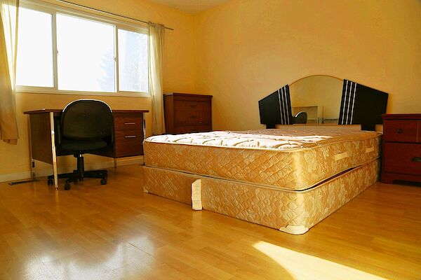 Calgary 1 bedroom Room For Rent for rent. Property photo: 358928-2
