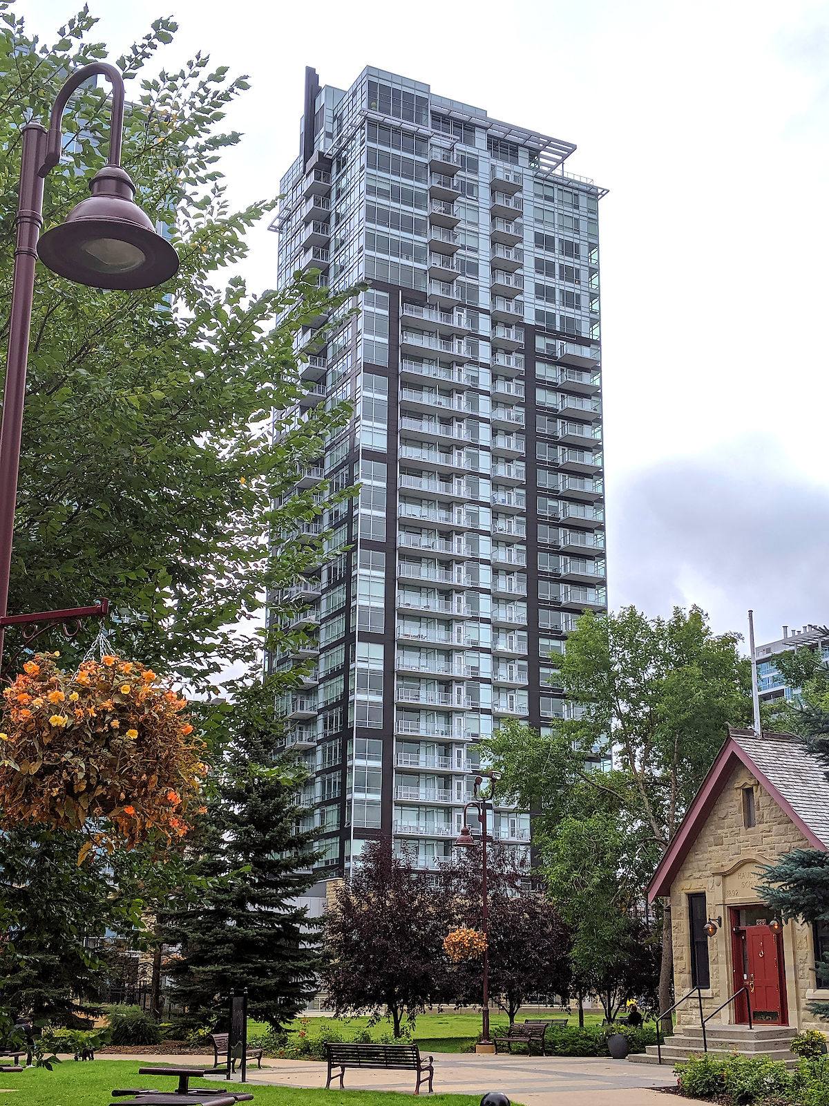 Calgary 1 bedrooms Apartment for rent. Property photo: 368446-1