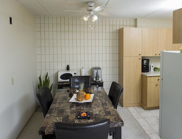 Winnipeg 1 bedroom Apartment for rent. Property photo: 369478-2