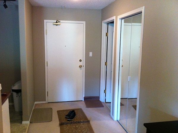 Edmonton 2 bedrooms Condo Unit for rent. Property photo: 371887-2