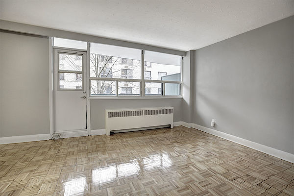 Toronto bachelor bedrooms Apartment for rent. Property photo: 376622-3