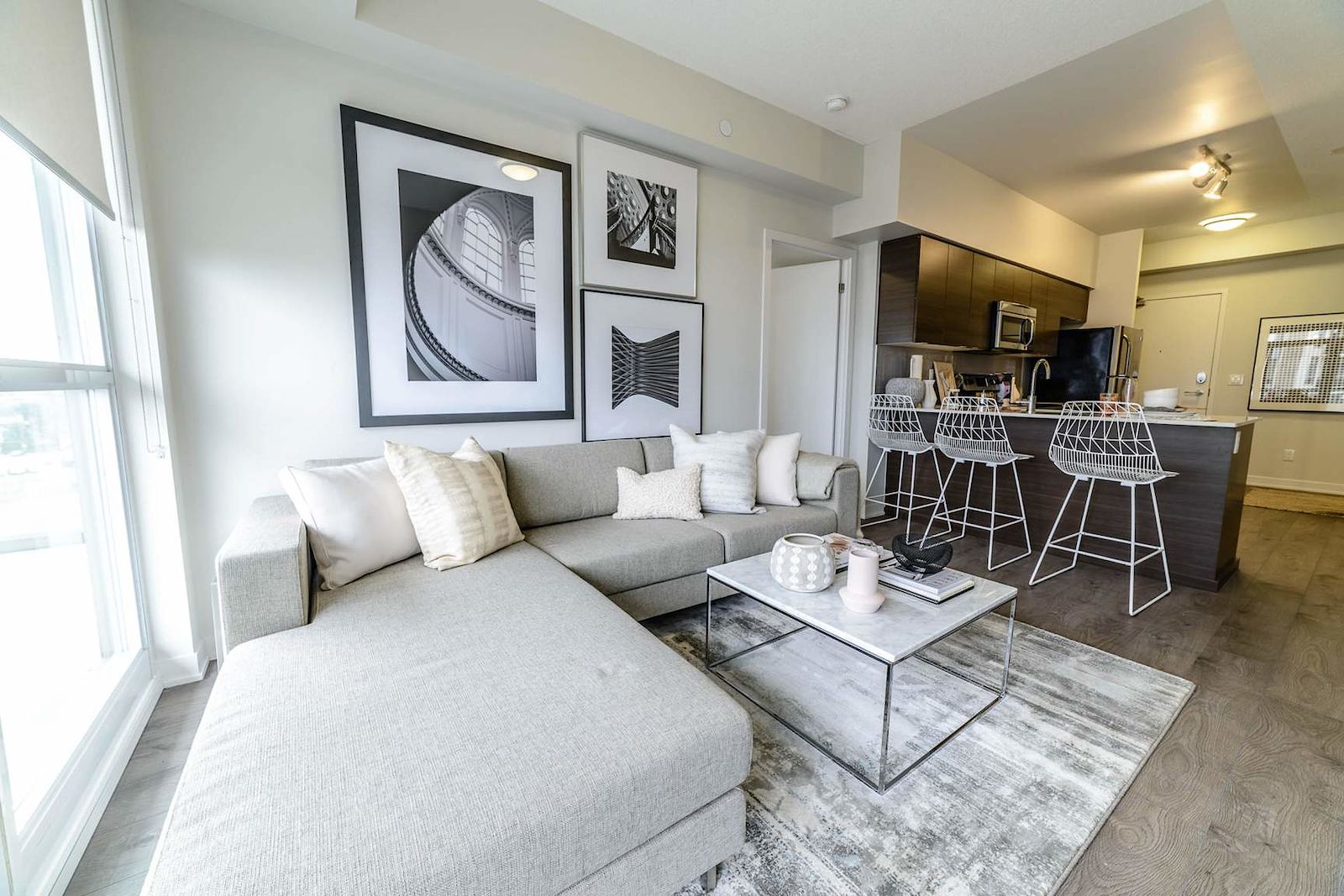 Toronto 2 bedrooms Apartment for rent. 