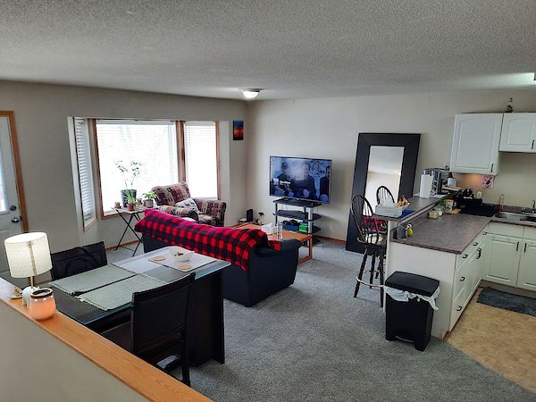 Strathmore 2 bedrooms Condo Unit for rent. Property photo: 382877-2