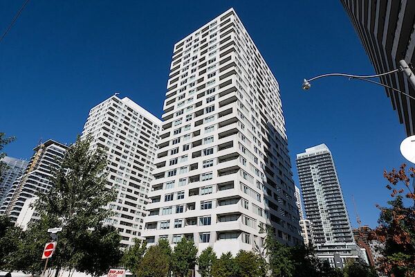 Toronto 2 bedrooms Apartment for rent. Property photo: 383122-3