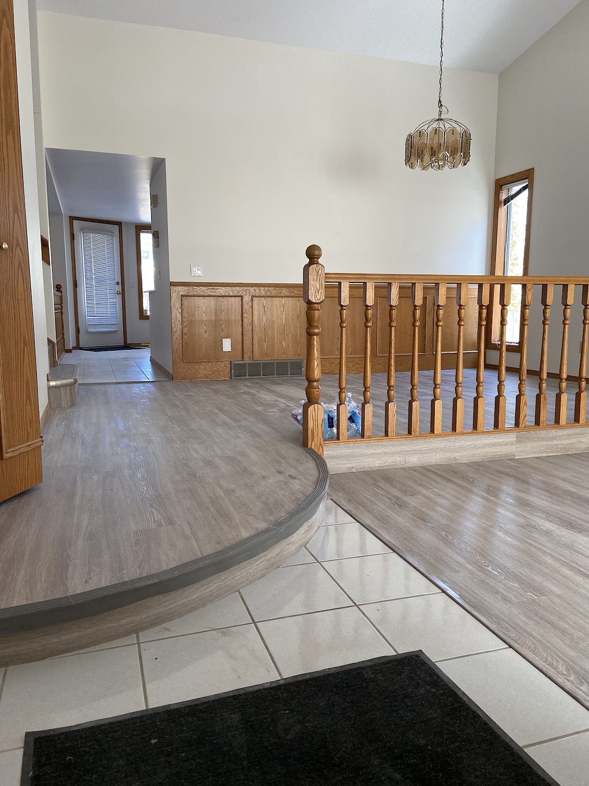 Calgary 4 bedrooms House for rent. Property photo: 390458-1
