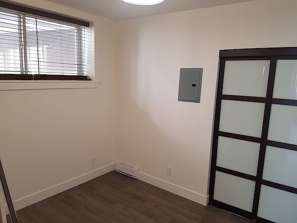 Calgary 1 bedroom Basement for rent. Property photo: 391783-3