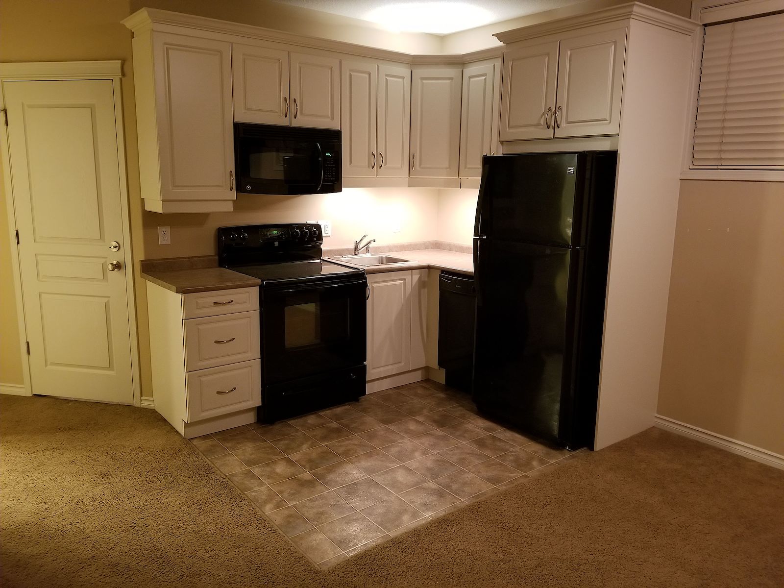 2 Bedroom Basement Suite In Fort Saskatchewan