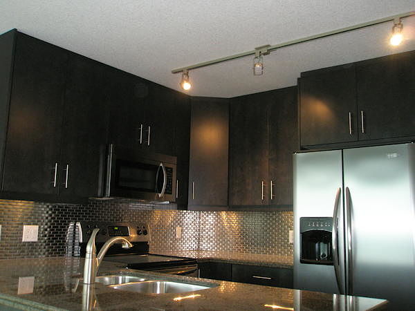 Calgary 2 bedrooms Condo Unit for rent. Property photo: 39367-3