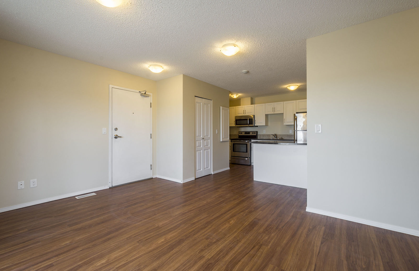 Edmonton Pet Friendly Apartment For Rent | Oxford | 2 ...