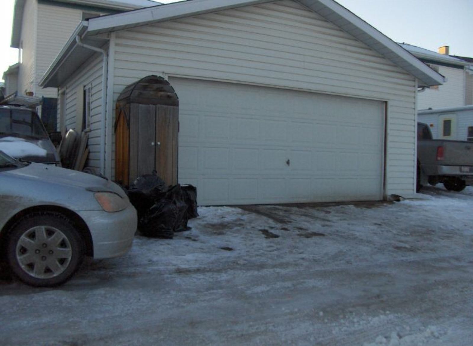 Calgary Storage For Rent Millrise Double Garage For Rent Id