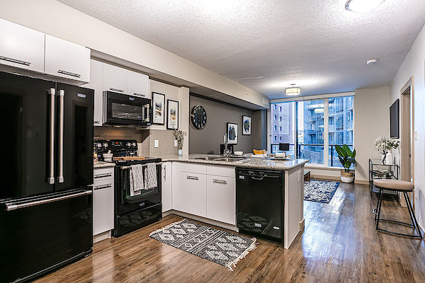 Edmonton 1 bedrooms Apartment for rent. Property photo: 403321-3