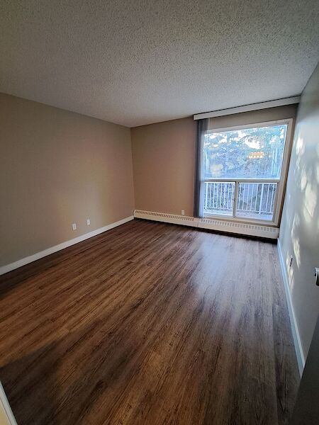 Calgary 2 bedrooms Apartment for rent. Property photo: 403871-3