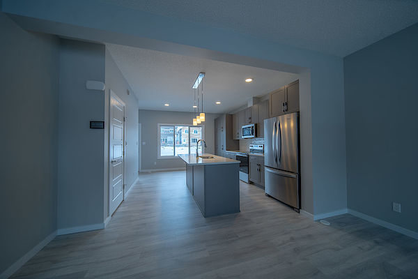Edmonton 3 bedrooms Main Floor for rent. Property photo: 404051-2