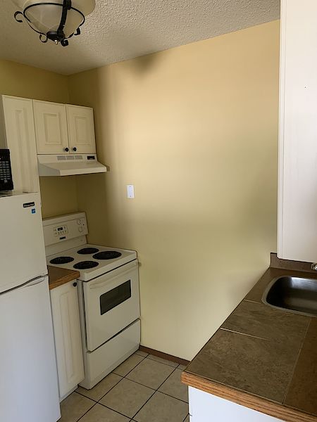 Calgary 1 bedroom Room For Rent for rent. Property photo: 405924-2
