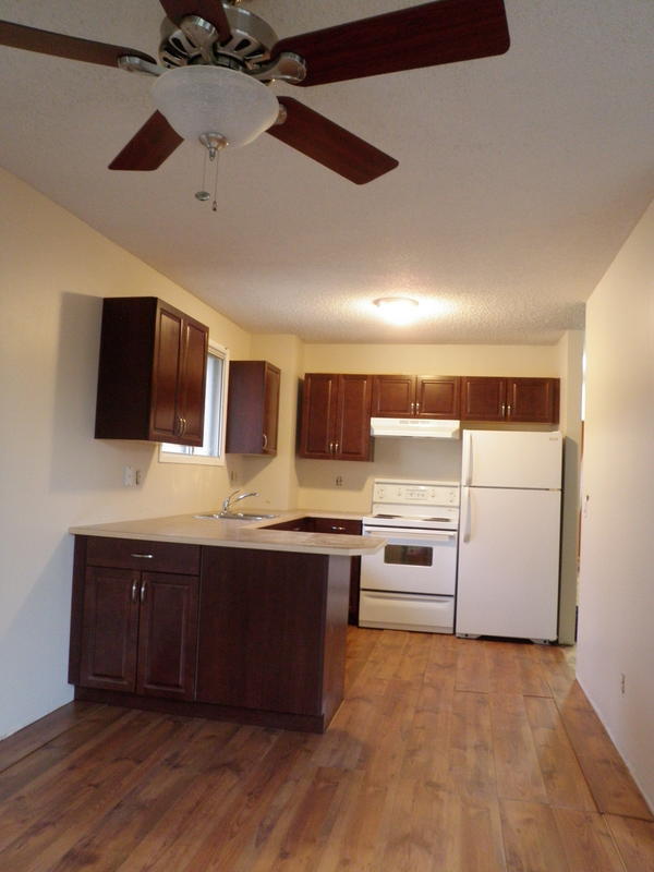 Calgary 2 bedrooms Main Floor for rent. Property photo: 40600-1