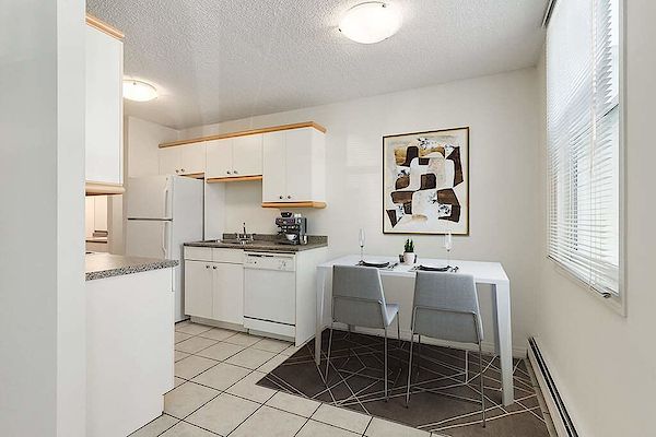 Calgary 1 bedroom Apartment for rent. Property photo: 408649-3