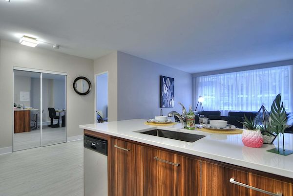 Montréal bachelor bedrooms Apartment for rent. Property photo: 413437-2