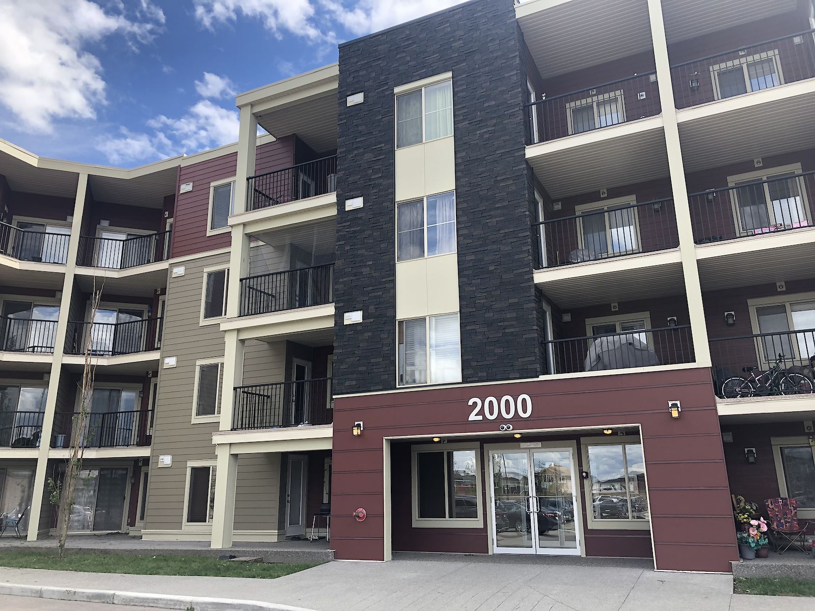 Calgary Apartment For Rent | Saddle Ridge | 1 BED +DEN 1 BATH