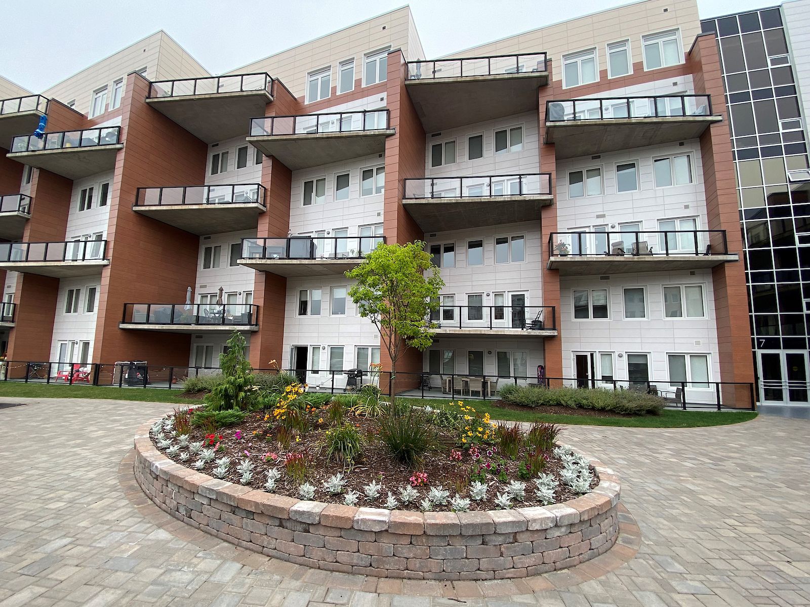 Halifax 3 bedrooms Apartment for rent. Property photo: 415745-1