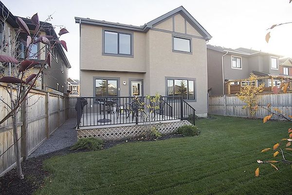 Calgary 4 + Den bedrooms House for rent. Property photo: 423246-2
