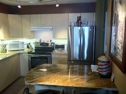 Kitchen Calgary 2 + Den bedrooms Condo Unit for rent. Property photo: 42355-2