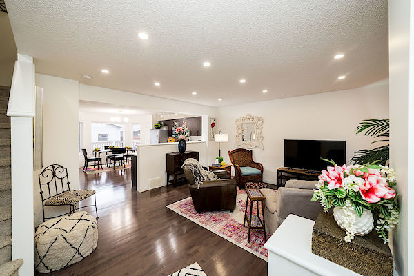 Edmonton 3 + Den bedrooms House for rent. Property photo: 425482-3