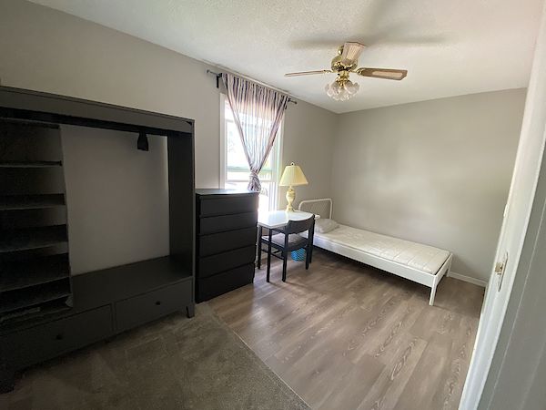 Calgary 1 bedroom Room For Rent for rent. Property photo: 427583-2