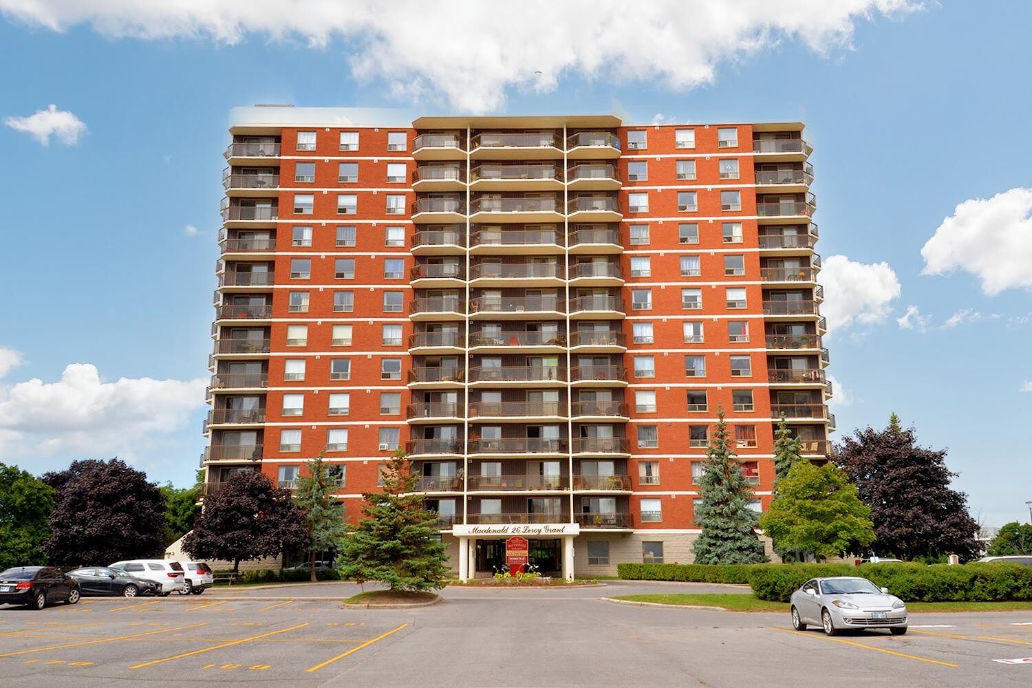 Kingston 1 bedroom Apartment for rent. Property photo: 432893-1
