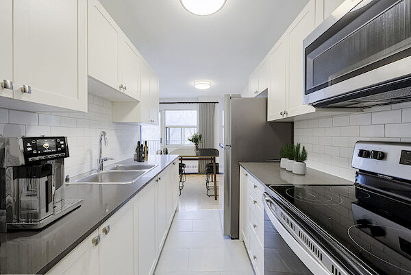 Toronto 2 bedrooms Apartment for rent. Property photo: 432906-3